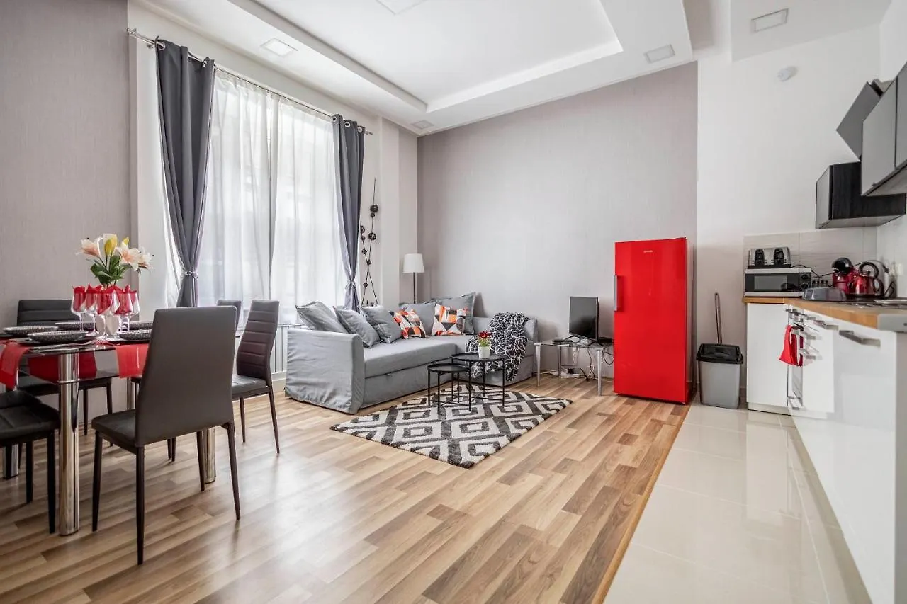Chameleon Apartment Budapest contacts