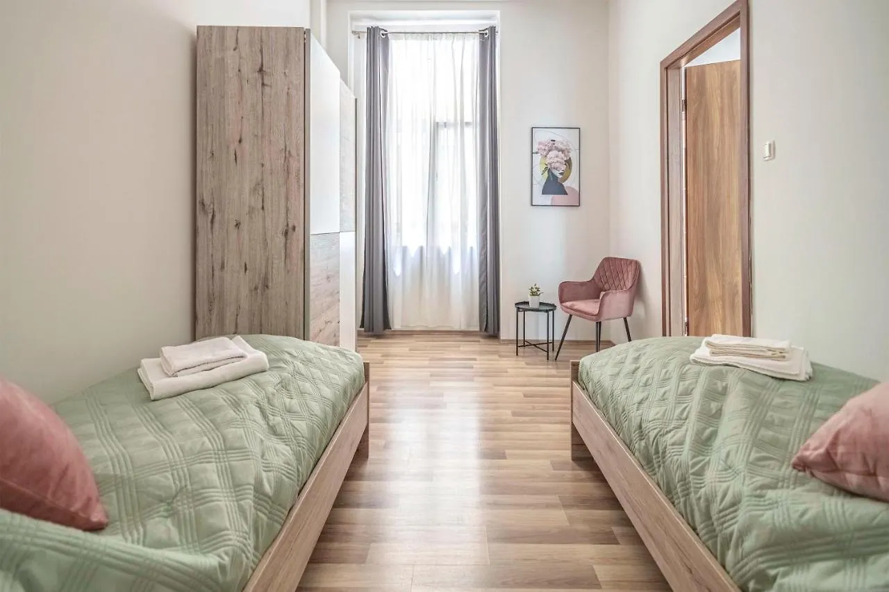 Chameleon Apartment Budapest 0*,  Hungría